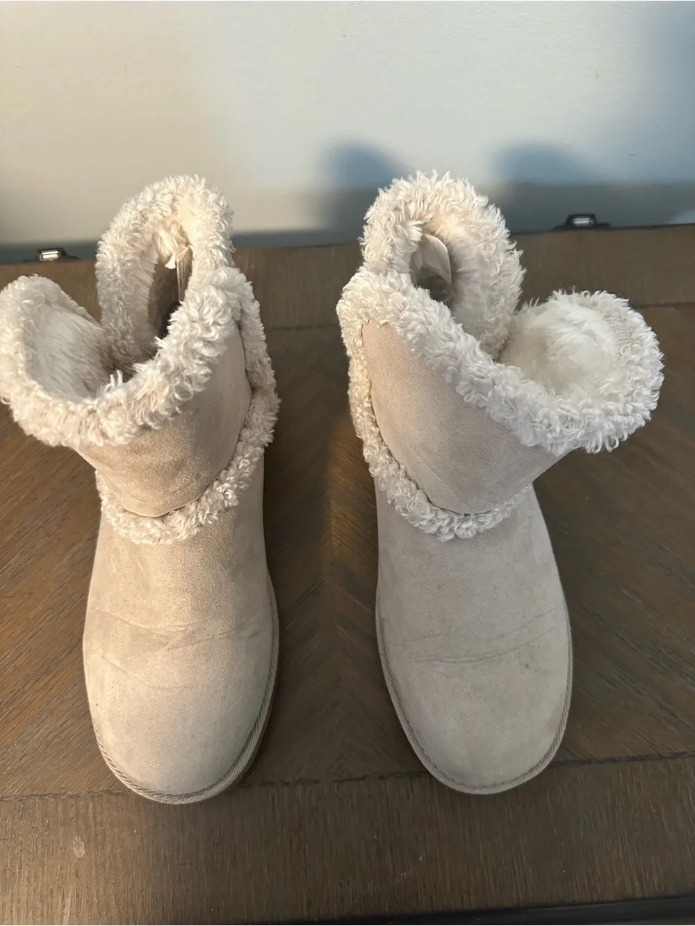 Women’s Cozy Faux-Suede Shearling Cuff Winter Boots - Cream